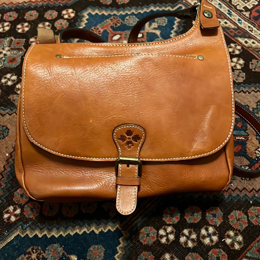 Patricia Nash  London Saddle bag 100% leather
